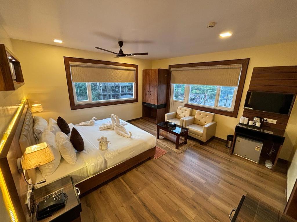 Hotel Golden Orbit Asansol Luaran gambar